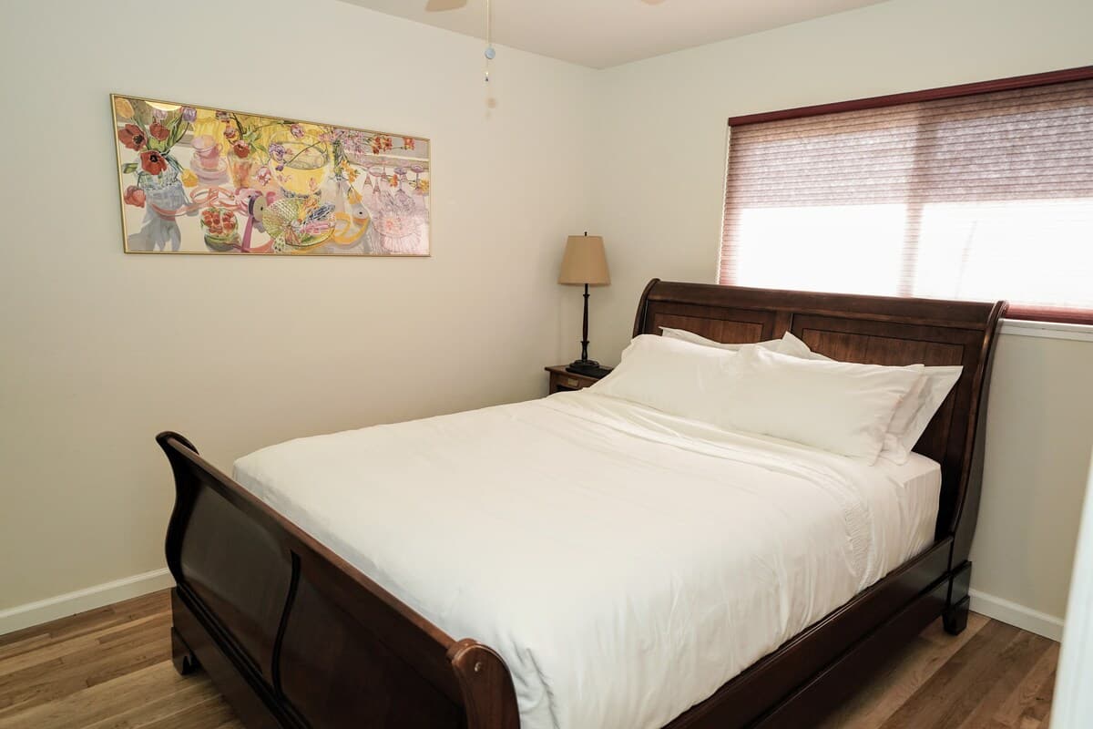Spacious Family Home Near Silicon Valley - Photo 5