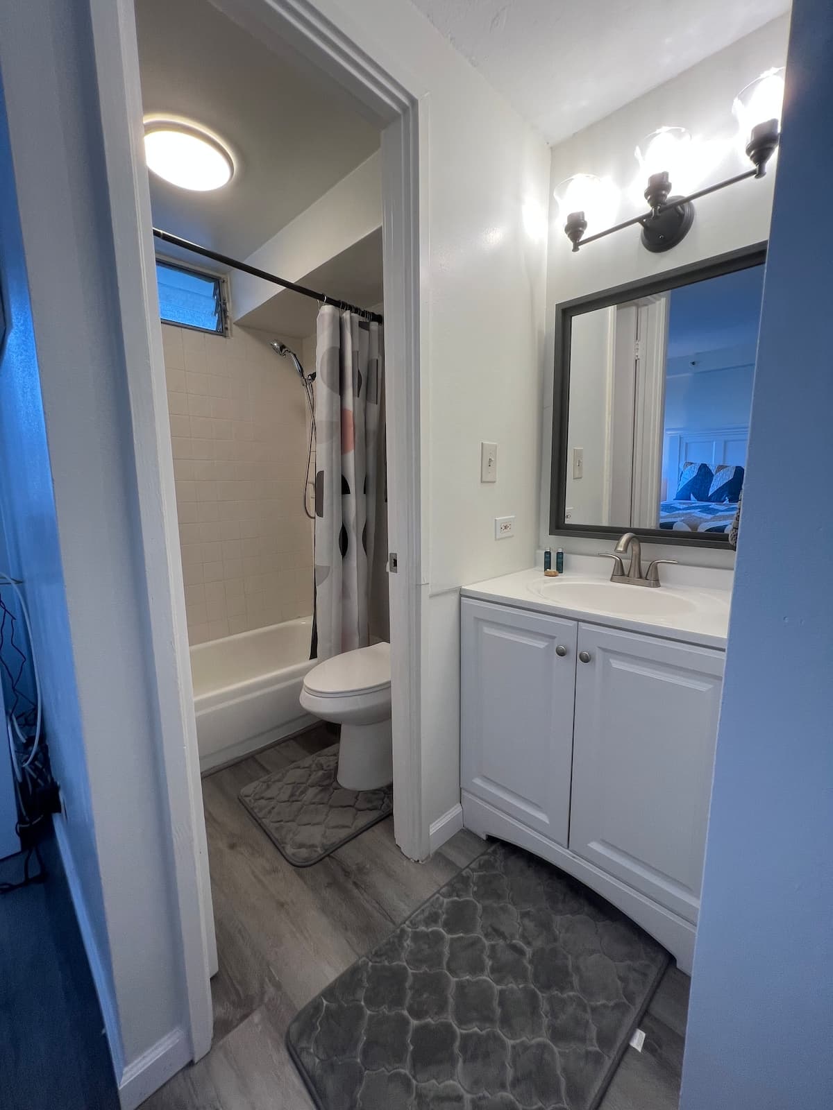 Condo in Honolulu · ★4.63 · 1 bedroom · 1 bed · 1 private bath - Photo 4