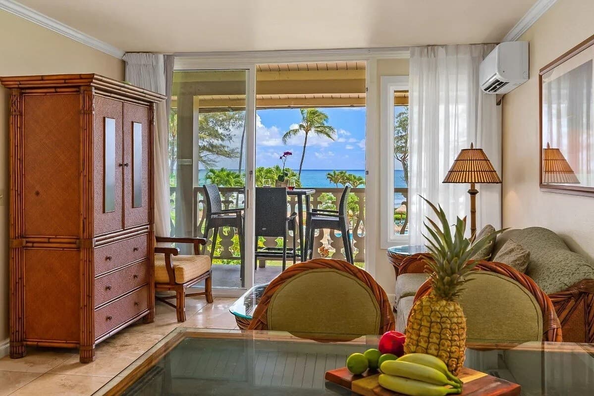 Top-floor ONE-Bedroom Islander on the Beach, #308 - Photo 2
