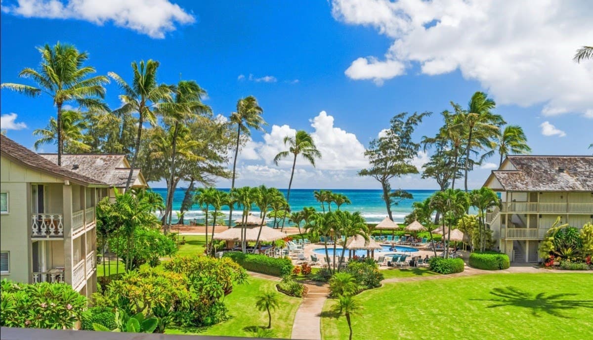 Top-floor ONE-Bedroom Islander on the Beach, #308 - Photo 1