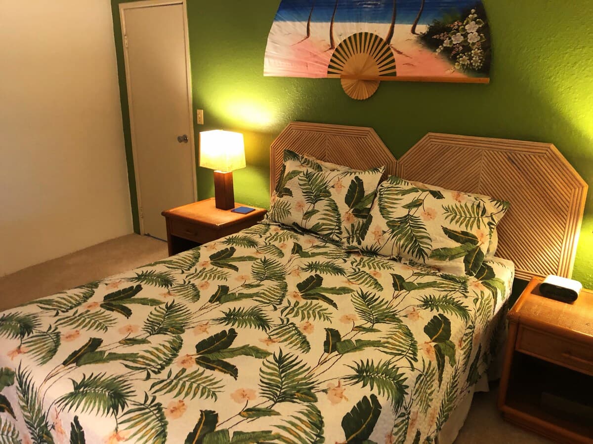 Condo in Wailuku · ★4.8 · 2 bedrooms · 2 beds · 2 private baths - Photo 3