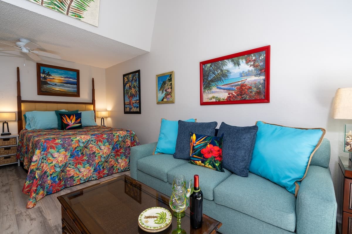 Condo in Kihei · ★4.95 · Studio · 2 beds · 1 private bath - Photo 5