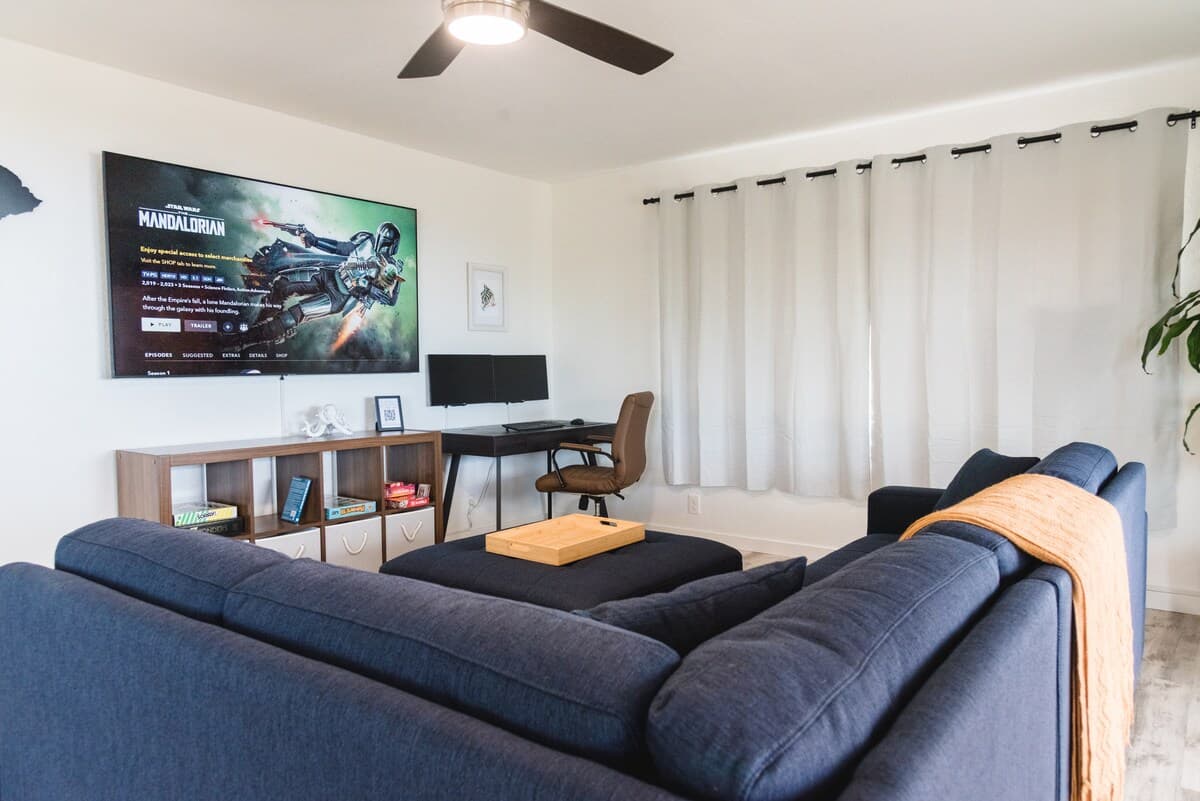 Home in Kailua-Kona · ★5.0 · 2 bedrooms · 2 beds · 1 bath - Photo 2