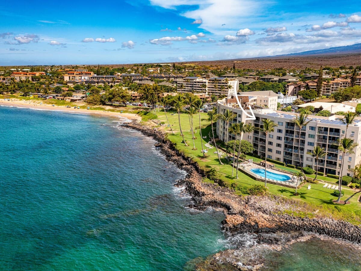 Top Floor-Stunning Ocean Views - Photo 3