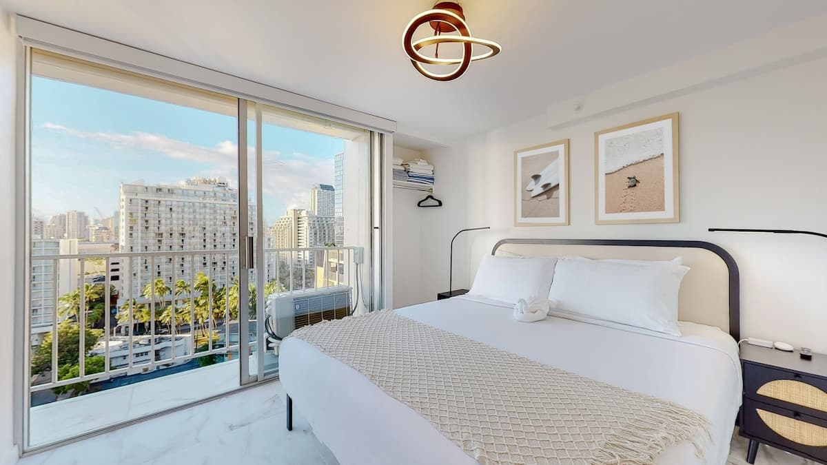 Hotel in Honolulu · ★4.81 · 1 bedroom · 1 bed · 1 private bath - Photo 1