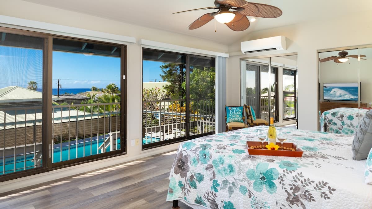 Home in Kailua-Kona · ★4.93 · 5 bedrooms · 7 beds · 4 private baths - Photo 5