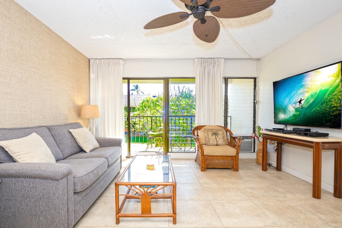Condo in Kihei · ★4.71 · 1 bedroom · 2 beds · 1 private bath - Photo 1