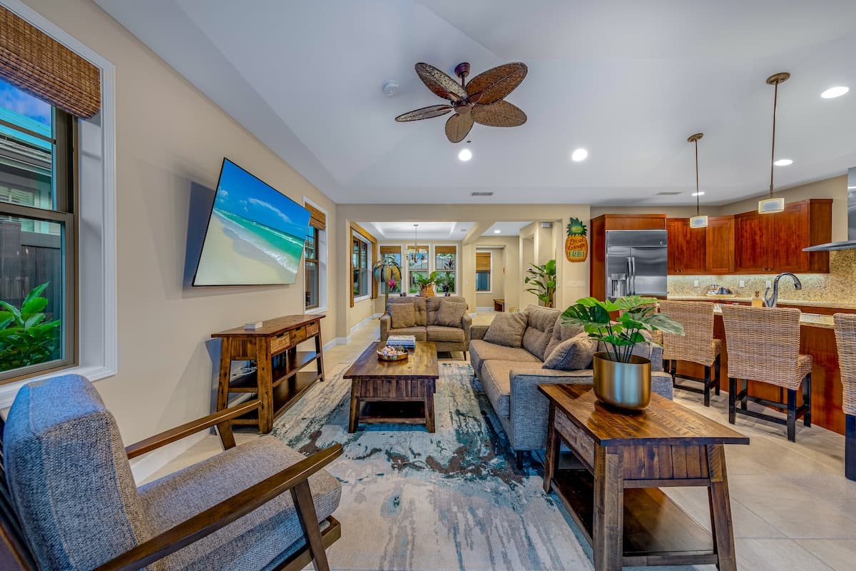 Home in Kailua-Kona · ★5.0 · 3 bedrooms · 3 beds · 2.5 baths - Photo 2