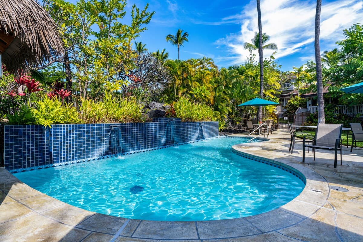 Townhouse in Kailua-Kona · ★4.86 · 1 bedroom · 2 beds · 1 bath - Photo 2