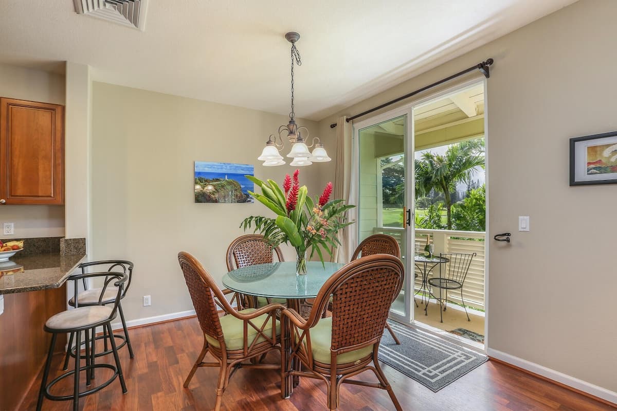 Townhouse in Princeville · ★4.92 · 3 bedrooms · 4 beds · 2.5 baths - Photo 5