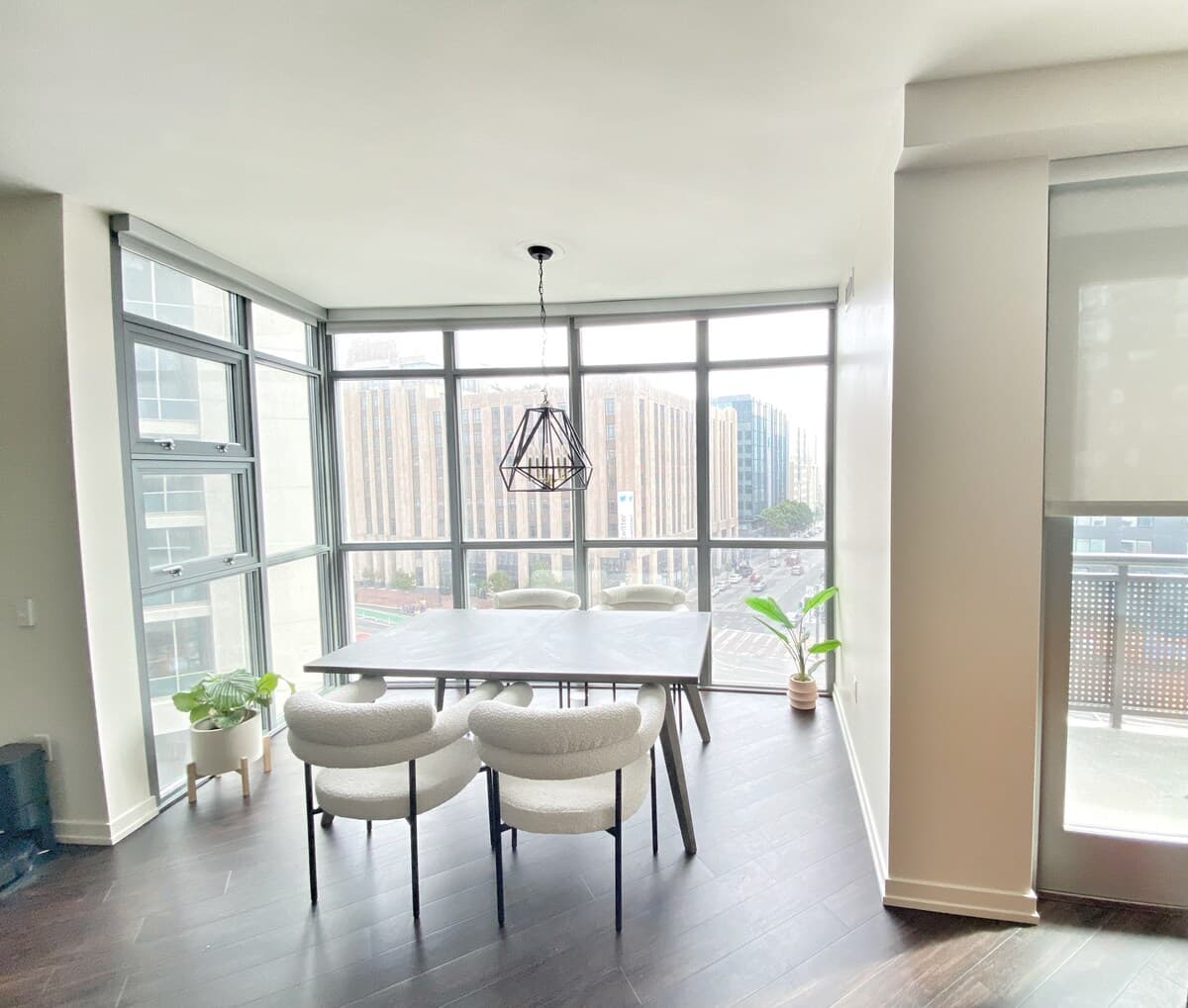 Mid-Market Luxury Stay - Photo 4