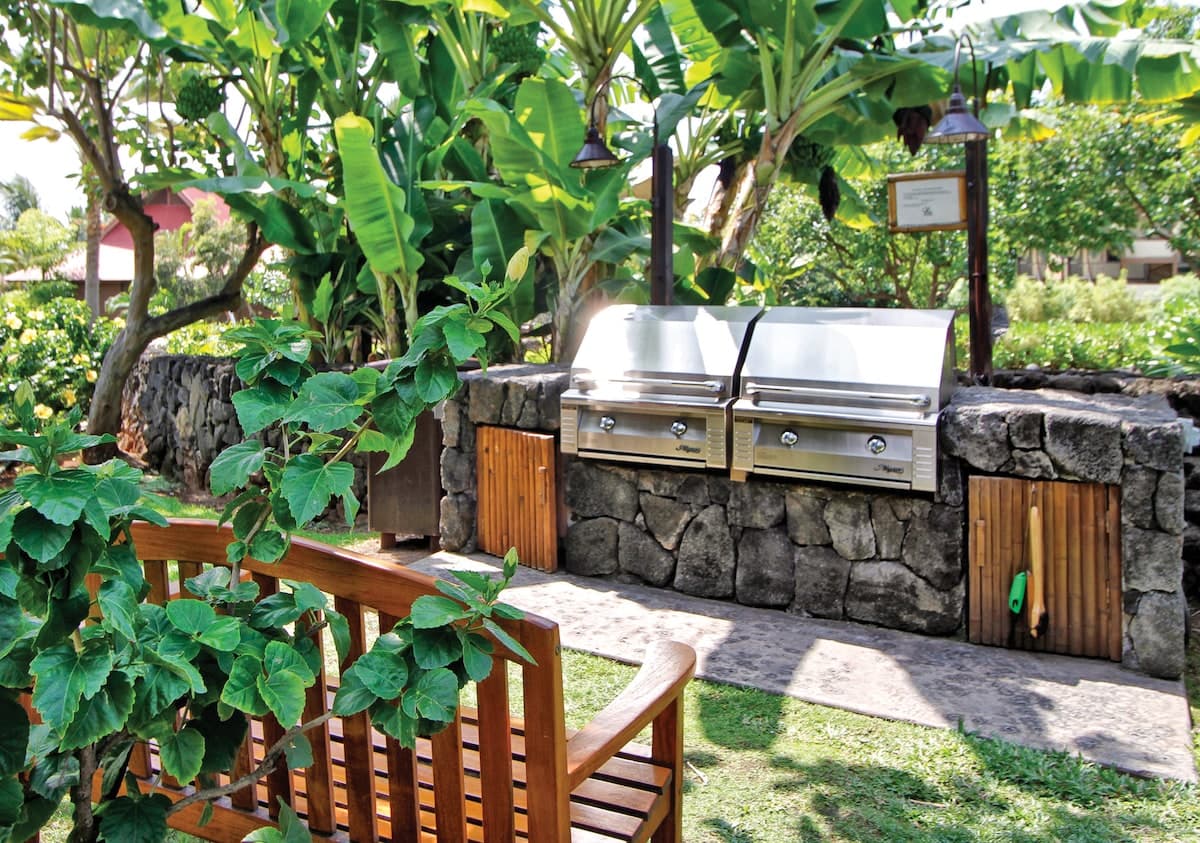 Kona Hawaiian Resort 2 Bedroom, full kitchen - Photo 4