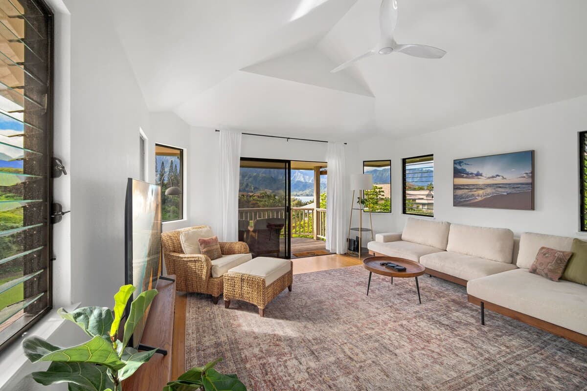 Home in Princeville · ★4.94 · 3 bedrooms · 3 beds · 2.5 baths - Photo 2