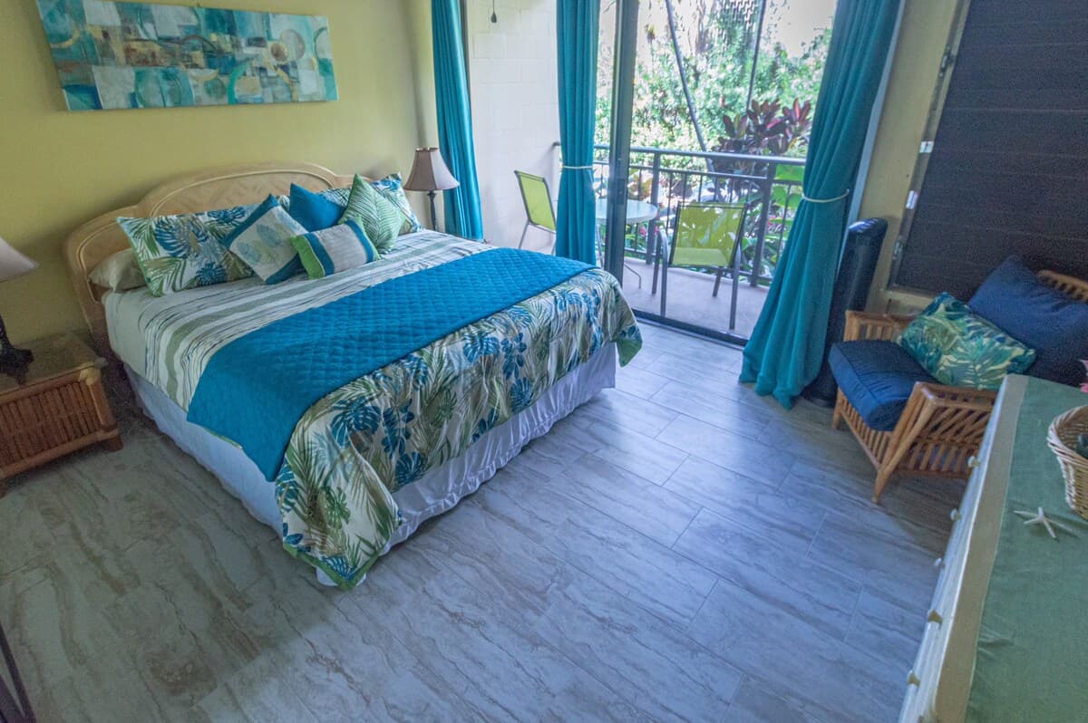 Condo in Kailua-Kona · ★4.73 · 1 bedroom · 2 beds · 1 private bath - Photo 1