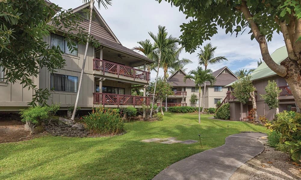 Kona Hawaiian 2BR DLX w/ Full Kitchen - Photo 1