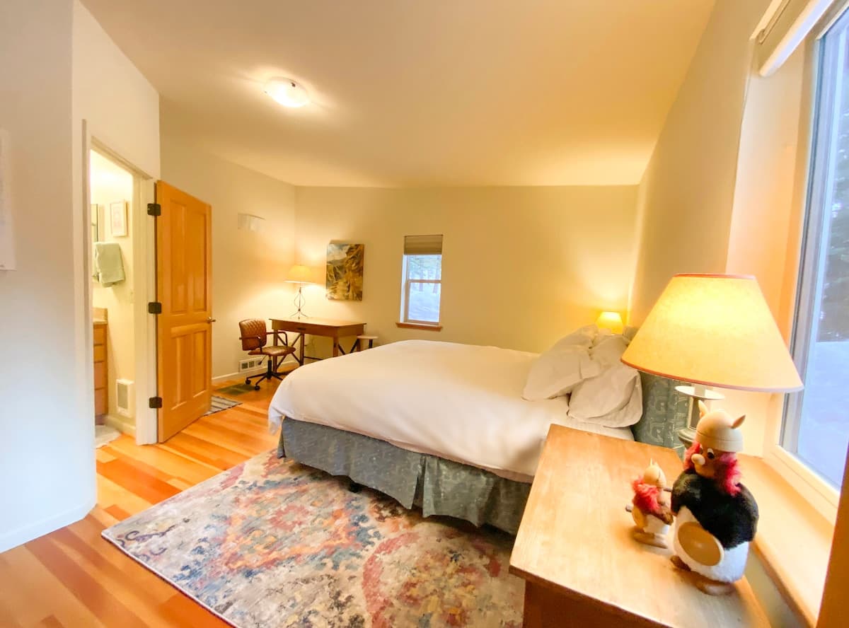 Cozy Palisades Cabin, Ski-In & Mountain Views - Photo 4