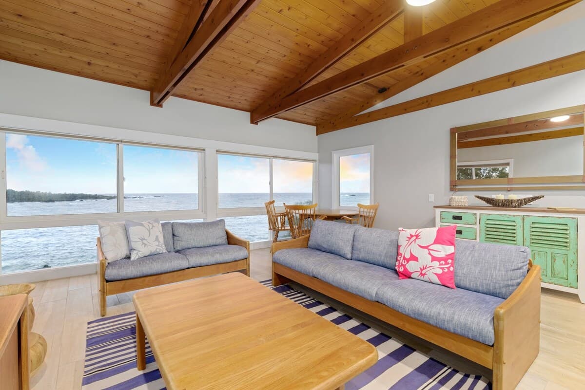Home in Hana · ★4.95 · 2 bedrooms · 2 beds · 2 baths - Photo 2