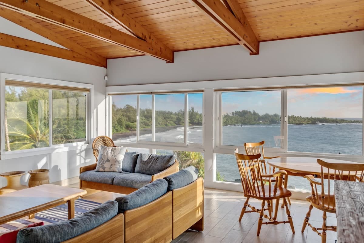 Home in Hana · ★4.95 · 2 bedrooms · 2 beds · 2 baths - Photo 3