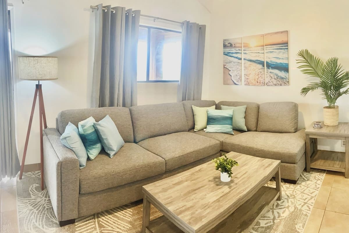 Condo in Kihei · ★4.75 · 2 bedrooms · 2 beds · 1 bath - Photo 3