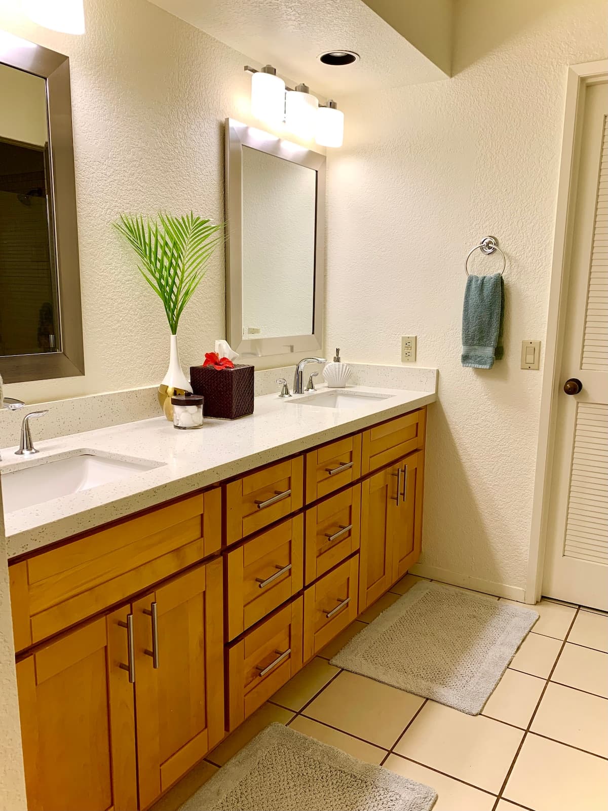Condo in Kihei · ★4.9 · 2 bedrooms · 2 beds · 2 baths - Photo 4