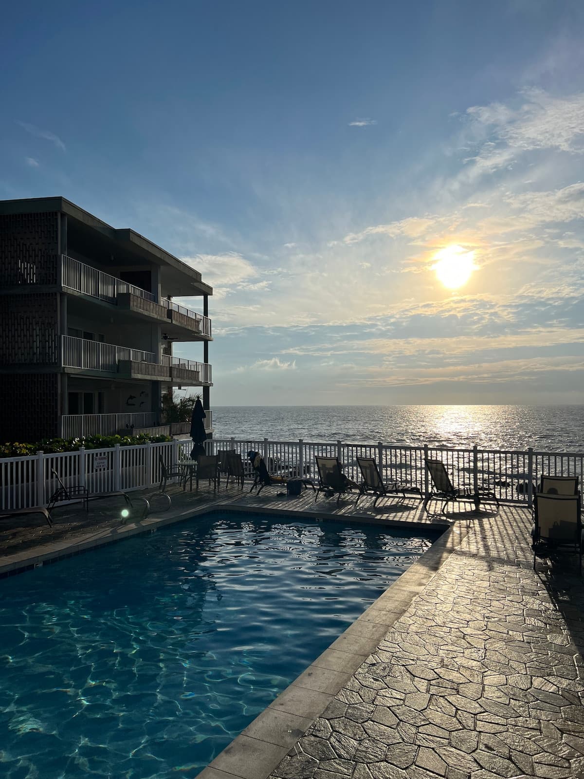 Condo in Kailua-Kona · ★4.75 · 1 bedroom · 1 bed · 1 bath - Photo 4