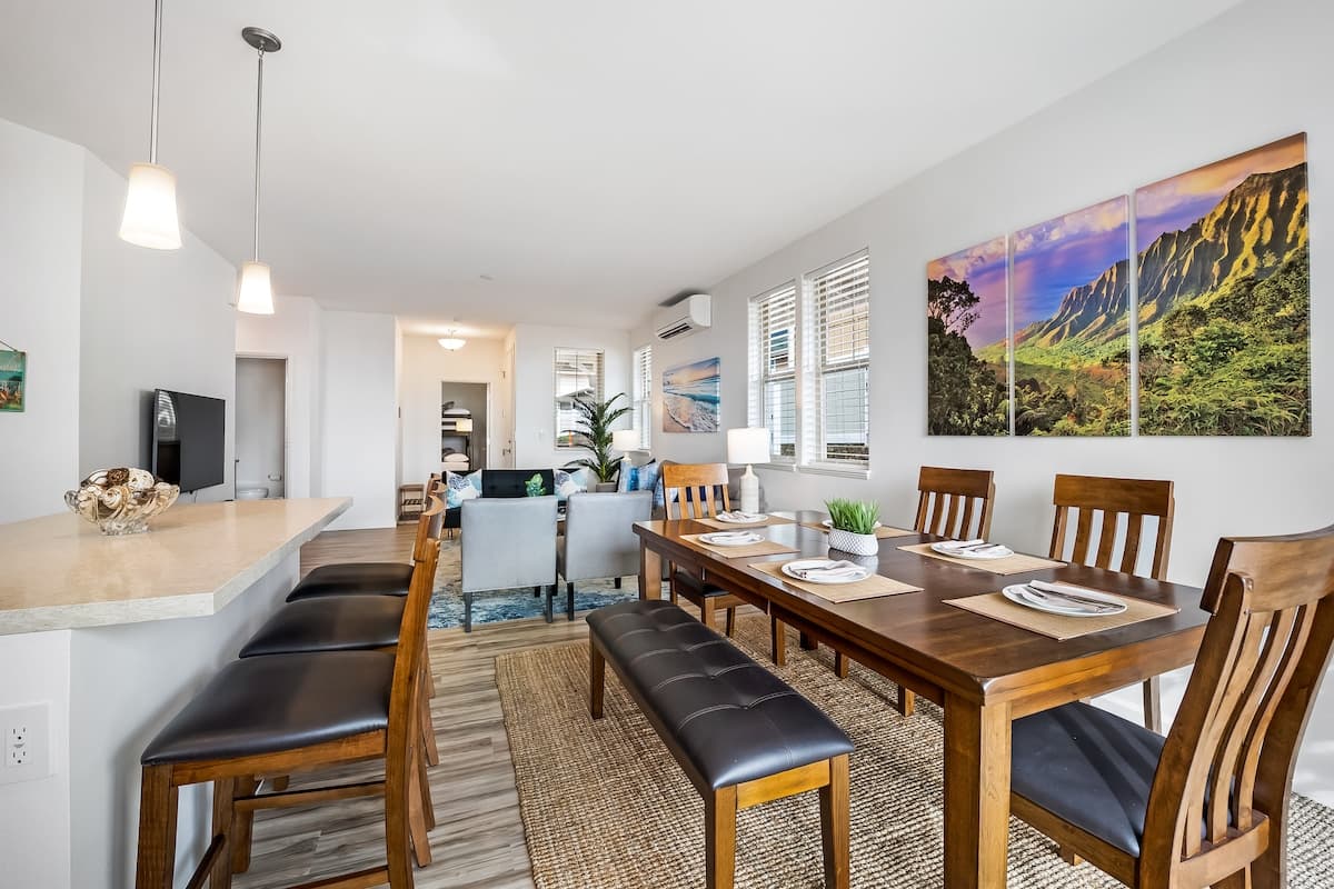 Home in Waianae · ★4.98 · 3 bedrooms · 6 beds · 2 private baths - Photo 4
