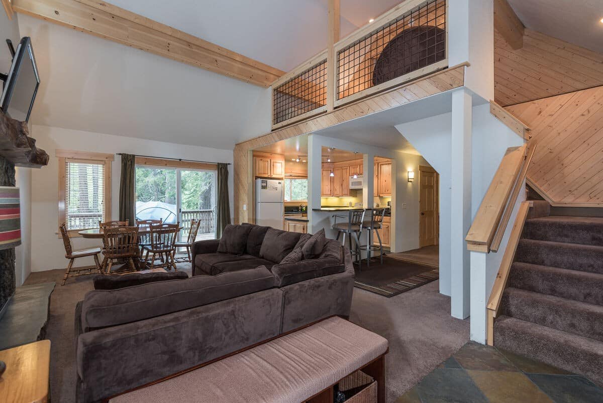 Charming West Shore Home with Loft Office - Photo 1