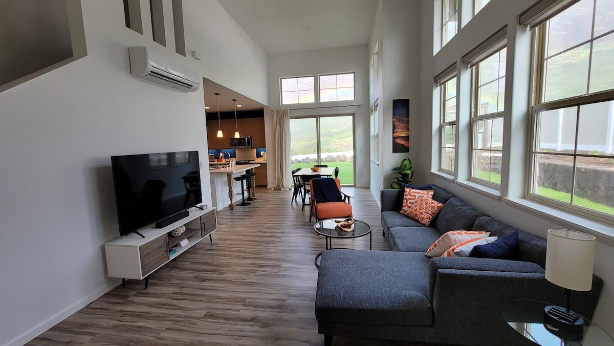 Home in Waianae · ★4.96 · 3 bedrooms · 4 beds · 2.5 private baths - Photo 2