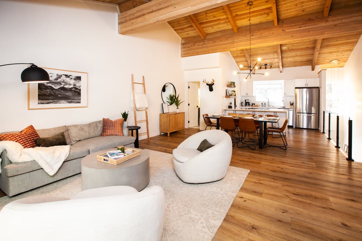Condo in Incline Village · ★4.97 · 3 bedrooms · 4 beds · 2.5 private baths - Photo 2