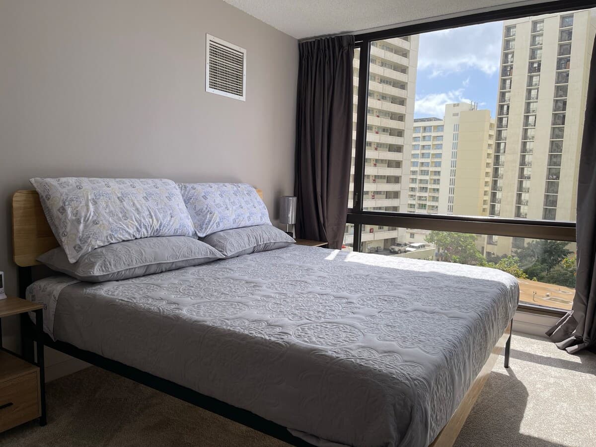 Spacious 1 bedroom at Waikiki Sunset/Free Parking - Photo 2
