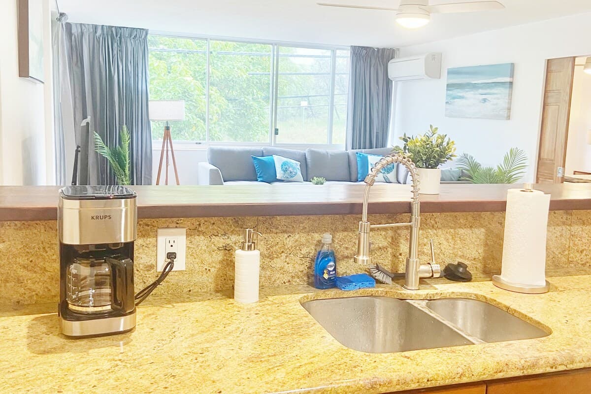 Condo in Kihei · ★4.87 · 2 bedrooms · 4 beds · 2 baths - Photo 4