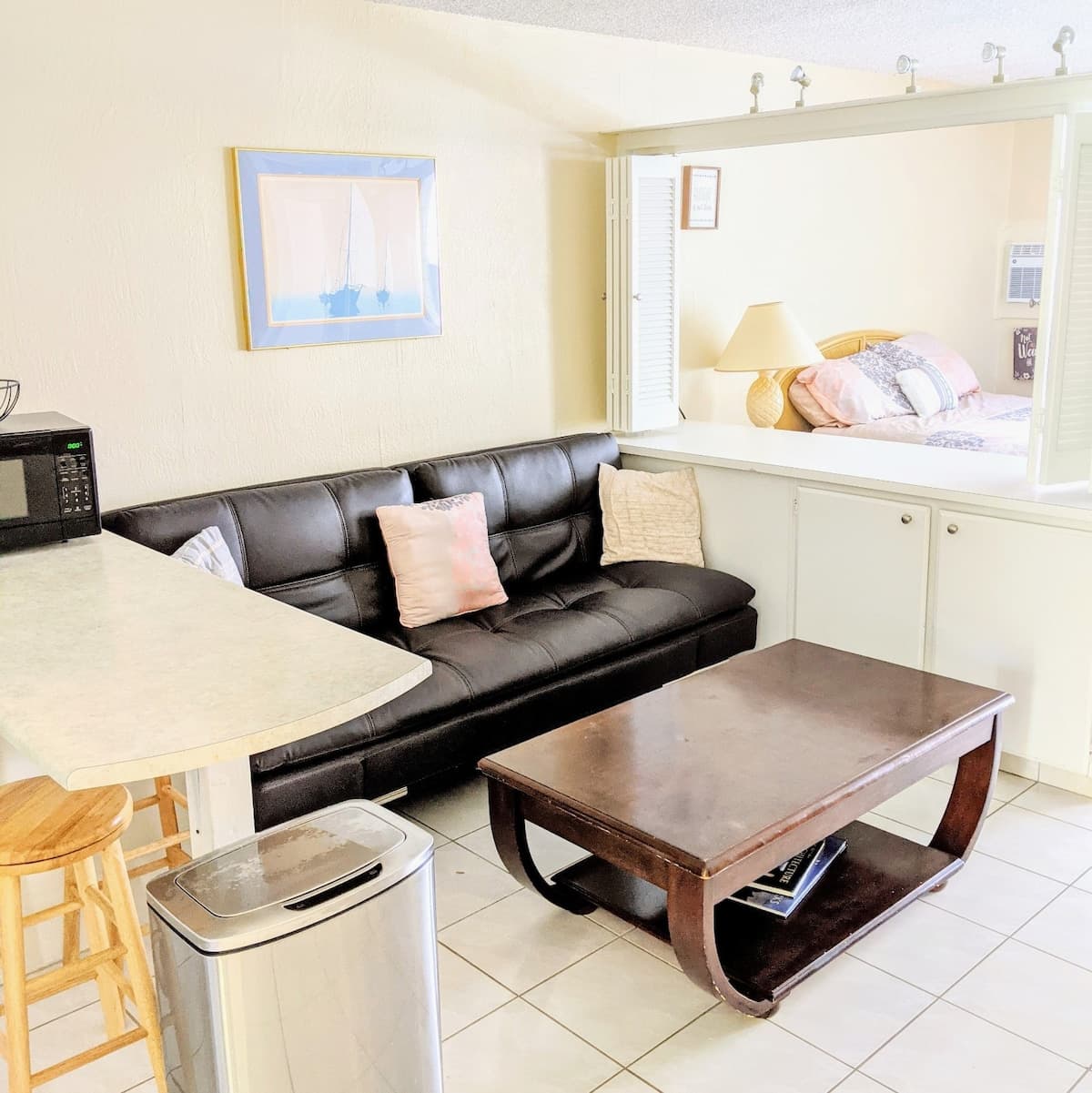 Waikiki Beach Condo with Free Parking - Photo 1