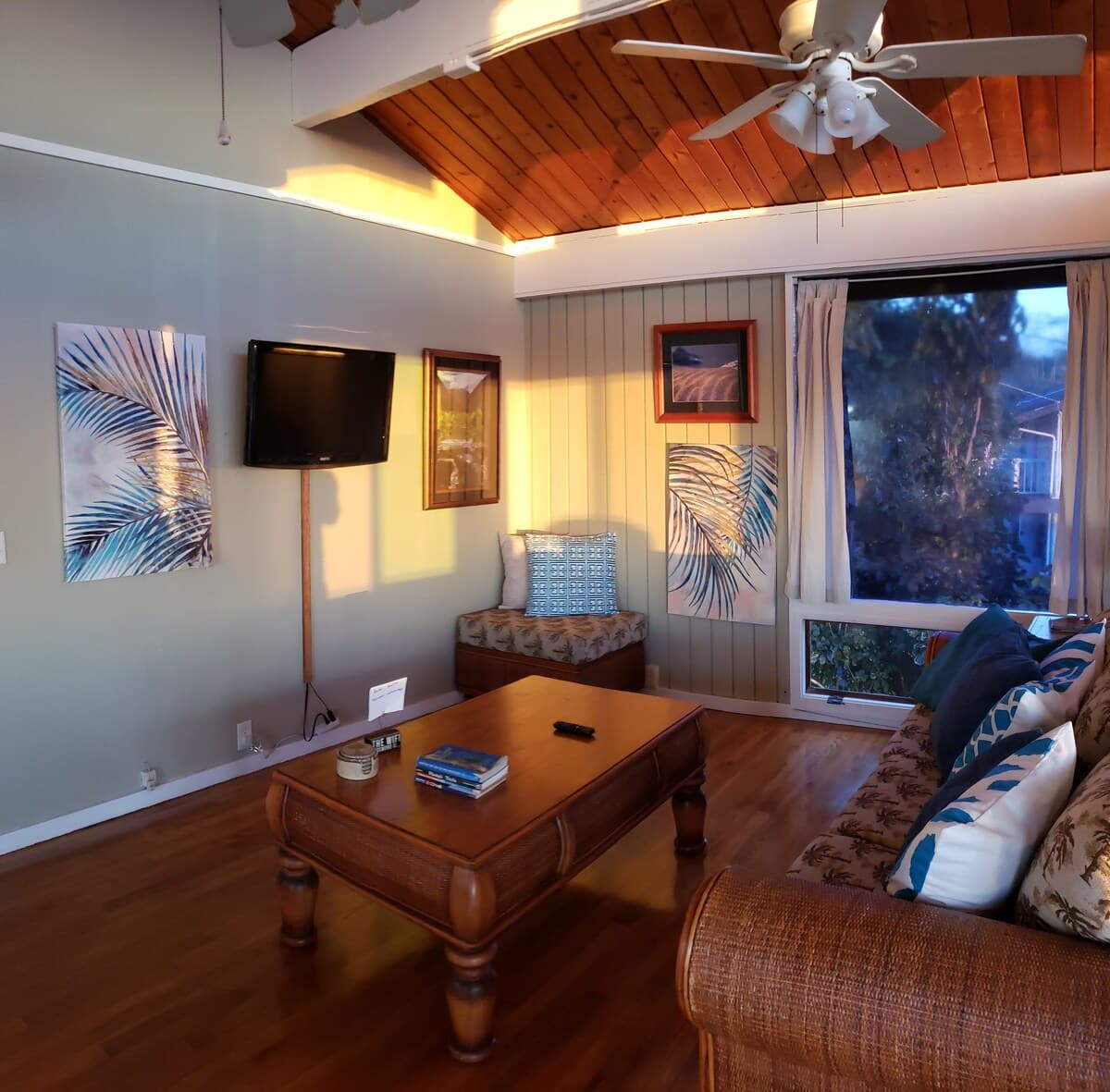 Guesthouse in Kailua-Kona · ★4.88 · 1 bedroom · 2 beds · 1 bath - Photo 2