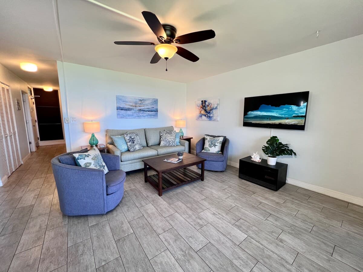 Condo in Kihei · ★4.94 · 1 bedroom · 2 beds · 1 private bath - Photo 2