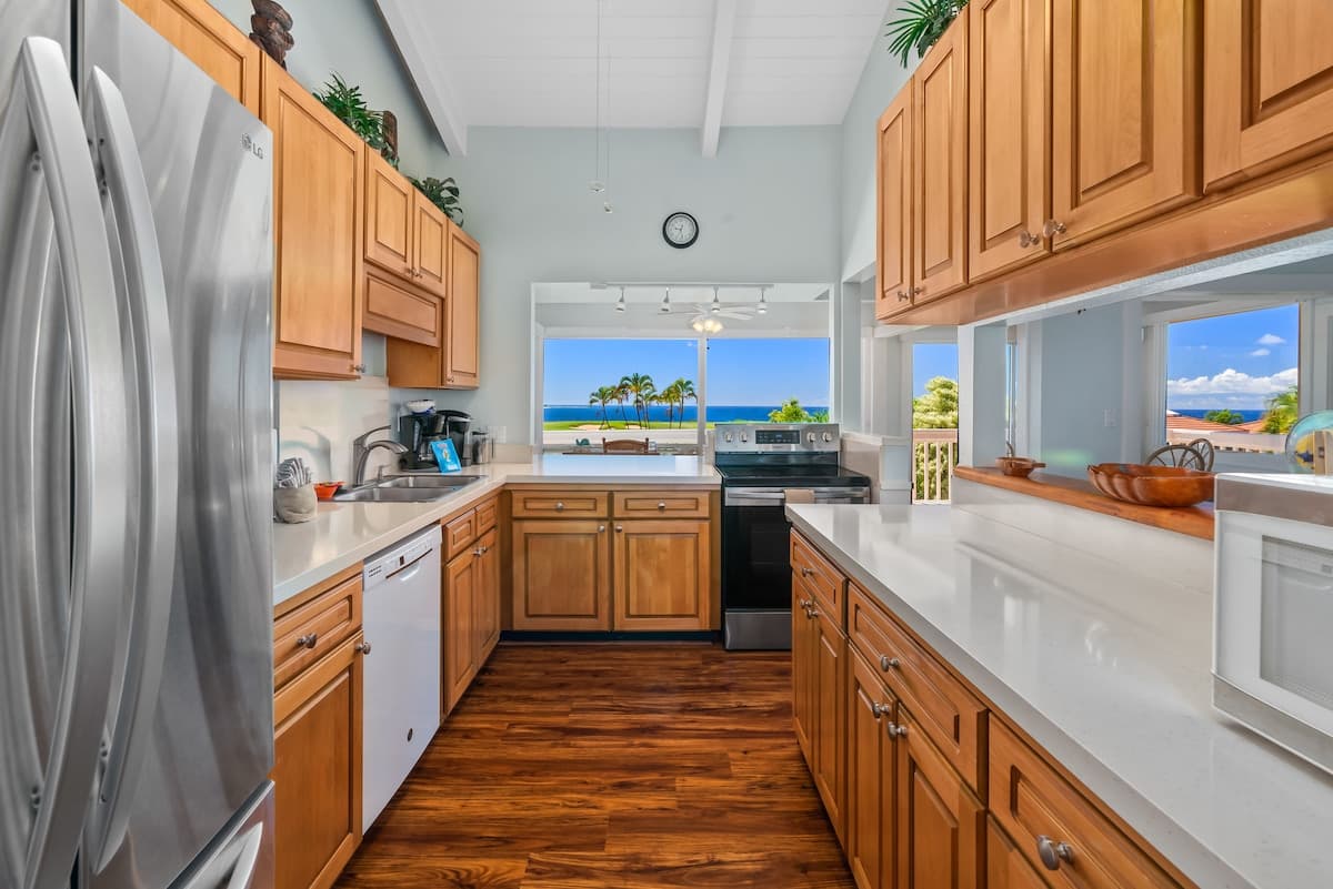 Home in Princeville · ★4.91 · 3 bedrooms · 3 beds · 3.5 baths - Photo 5