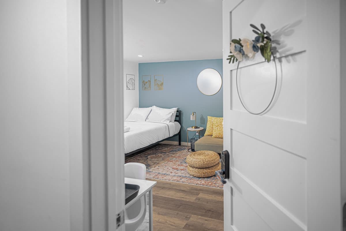 Modern Chic Studio Near UCSF/SFSU/Golden Gate Park - Photo 2