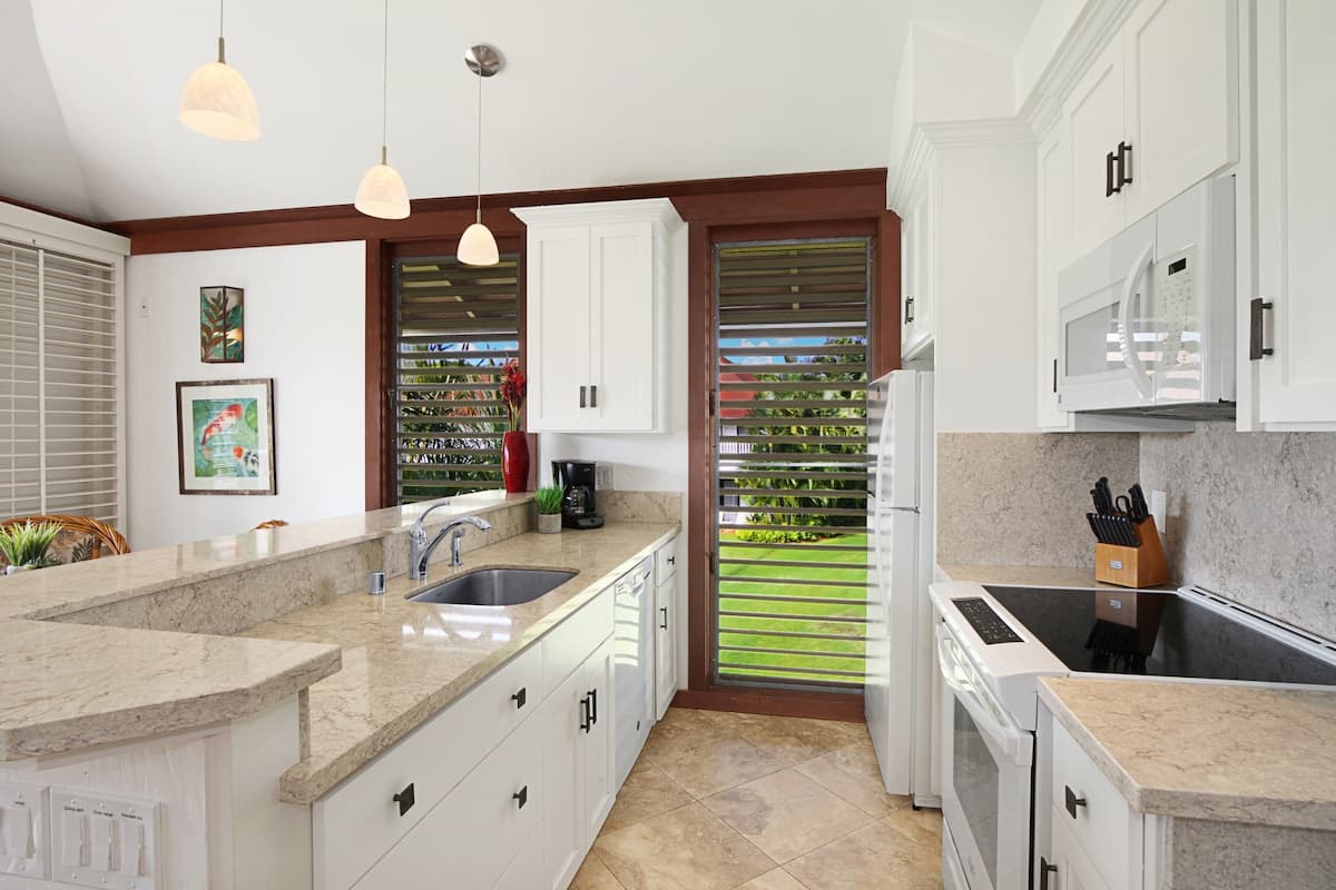 Condo in Koloa · ★5.0 · 1 bedroom · 2 beds · 1 bath - Photo 1