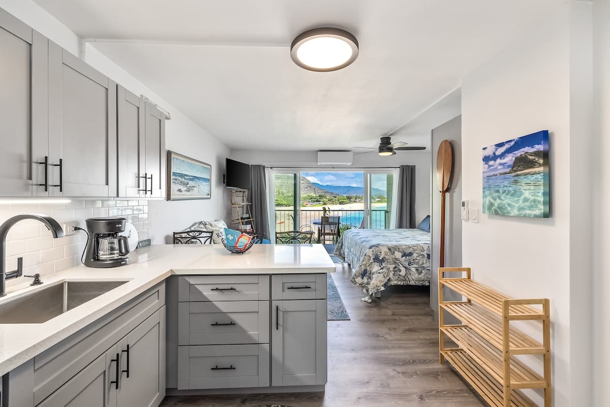 Condo in Waianae · ★4.91 · Studio · 1 bed · 1 private bath - Photo 2