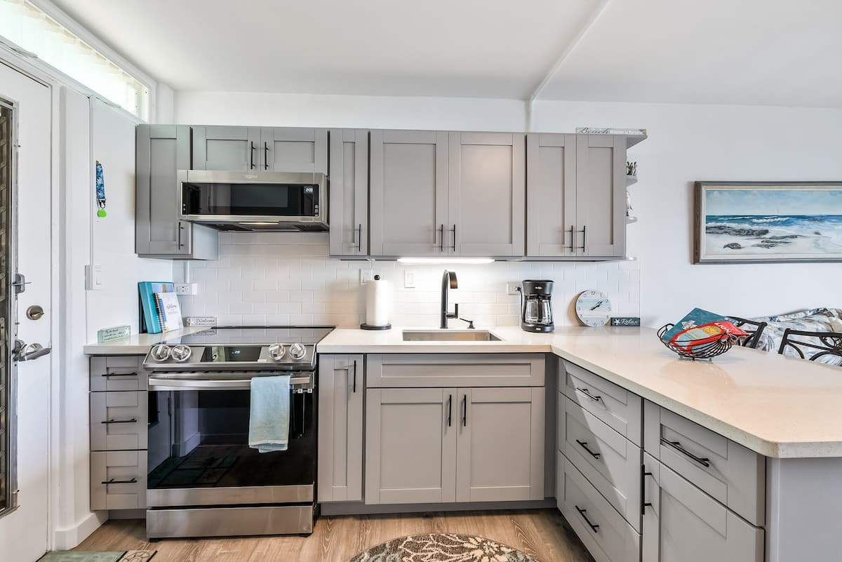 Condo in Waianae · ★4.91 · Studio · 1 bed · 1 private bath - Photo 4