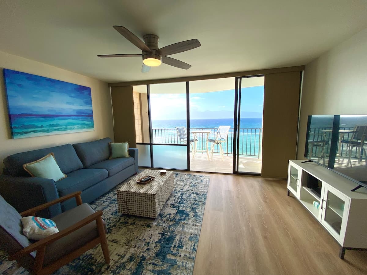 Condo in Lahaina · ★4.88 · 2 bedrooms · 3 beds · 2 shared baths - Photo 4