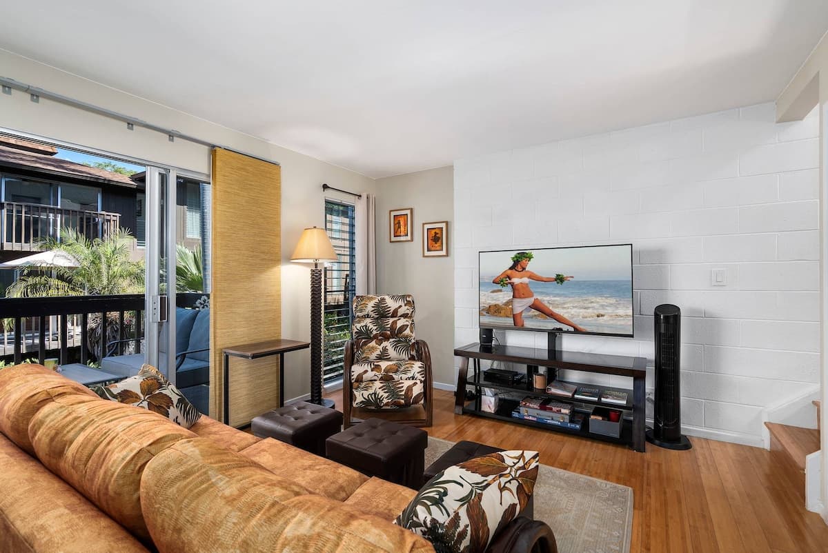Condo in Kailua-Kona · ★5.0 · 1 bedroom · 2 beds · 1.5 private baths - Photo 3
