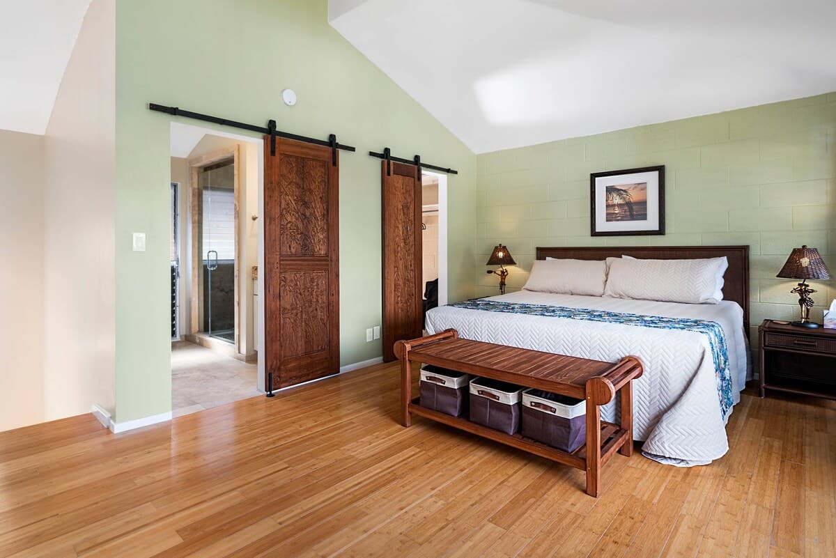 Condo in Kailua-Kona · ★5.0 · 1 bedroom · 2 beds · 1.5 private baths - Photo 1
