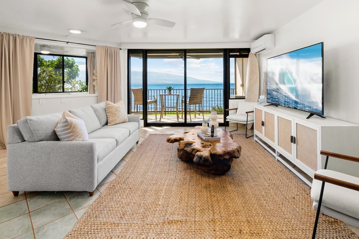 Condo in Wailuku · ★4.98 · 1 bedroom · 2 beds · 1 bath - Photo 1