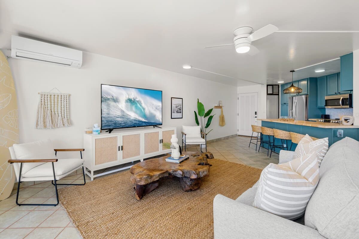 Condo in Wailuku · ★4.98 · 1 bedroom · 2 beds · 1 bath - Photo 5