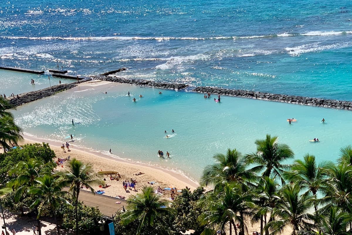 Hotel in Honolulu · ★4.93 · 2 bedrooms · 3 beds · 2 private baths - Photo 4