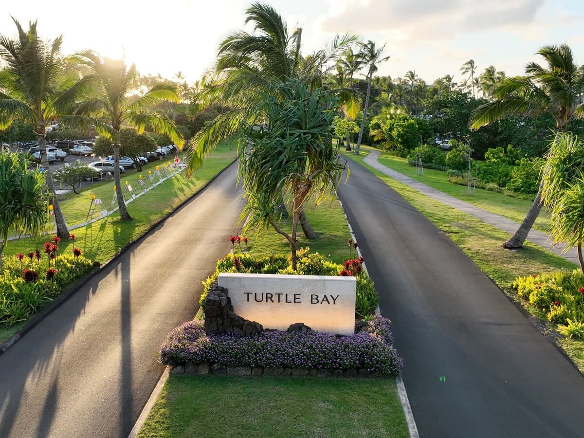 Home in Kahuku · ★4.87 · 4 bedrooms · 6 beds · 2 private baths - Photo 4
