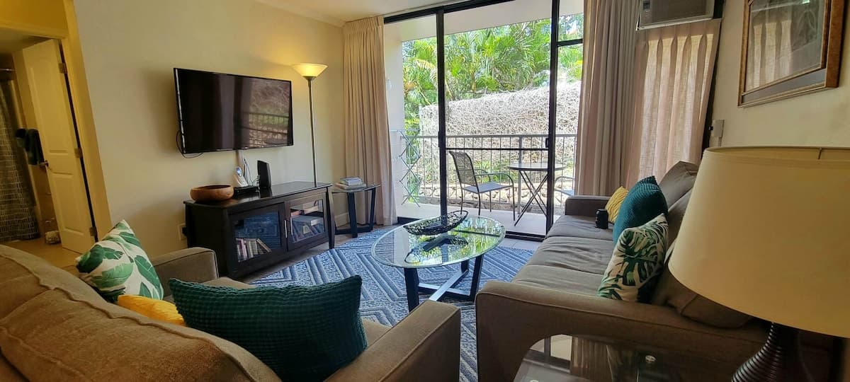 Condo in Kihei · ★4.87 · 2 bedrooms · 2 beds · 2 private baths - Photo 3