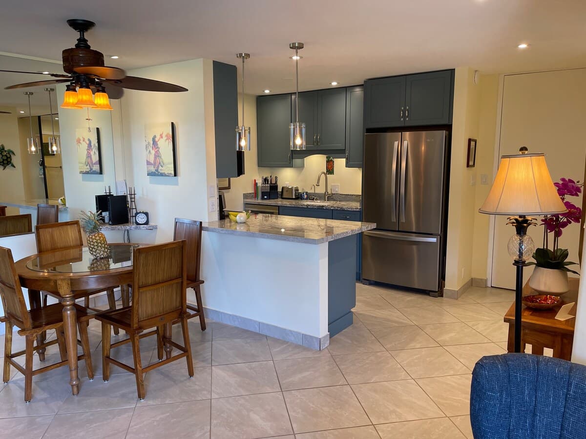Newly Remodeled Ocean View Condo - Photo 5