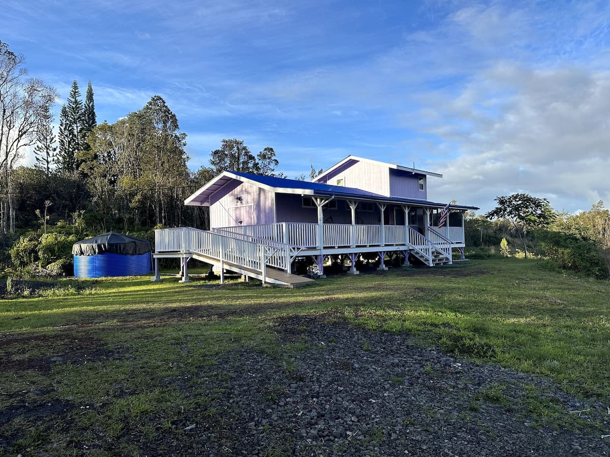 Home in Mountain View · ★4.68 · 2 bedrooms · 2 beds · 1 private bath - Photo 3
