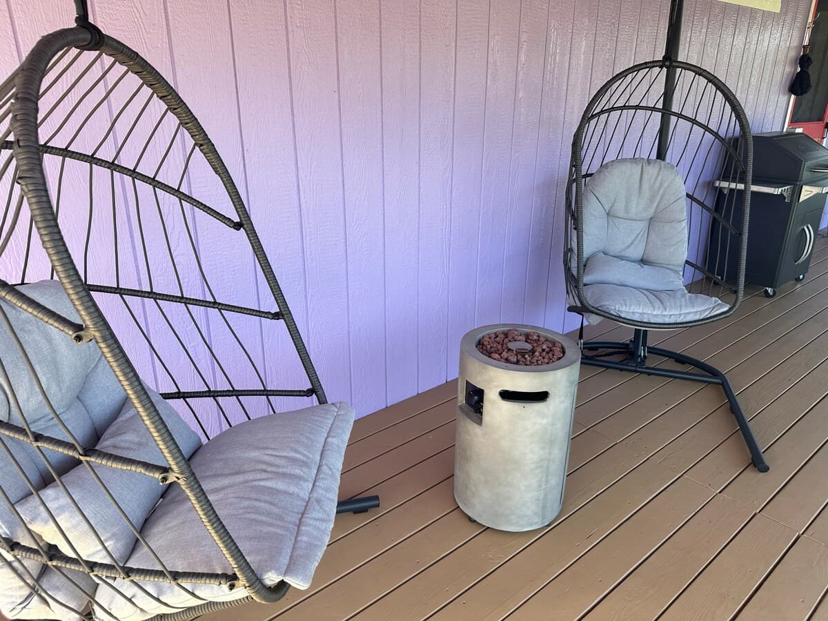 Home in Mountain View · ★4.68 · 2 bedrooms · 2 beds · 1 private bath - Photo 4